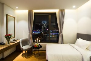 city-light-twin-room